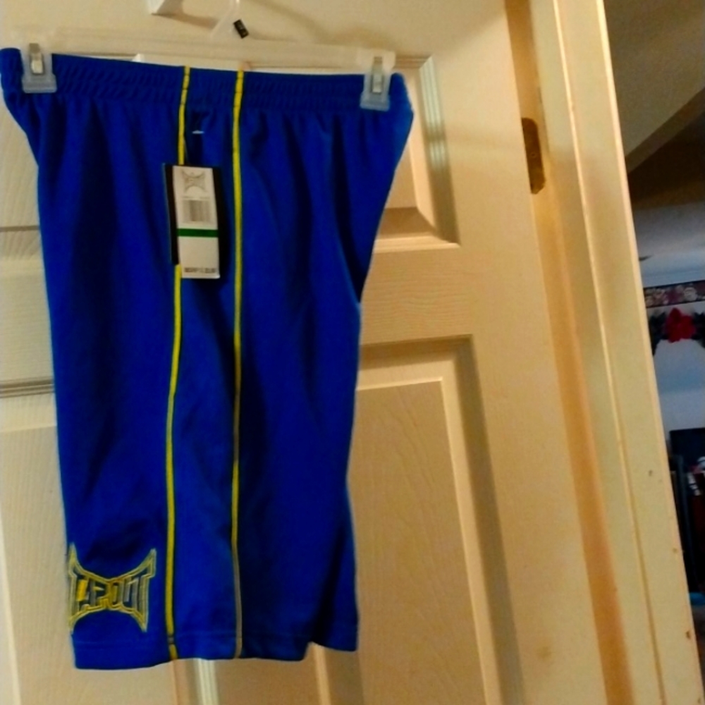 Tek Blue Active wear boys shorts 🩳 size L